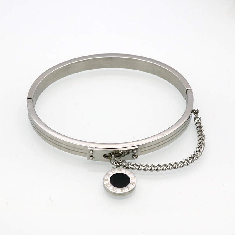 Ema bracelet