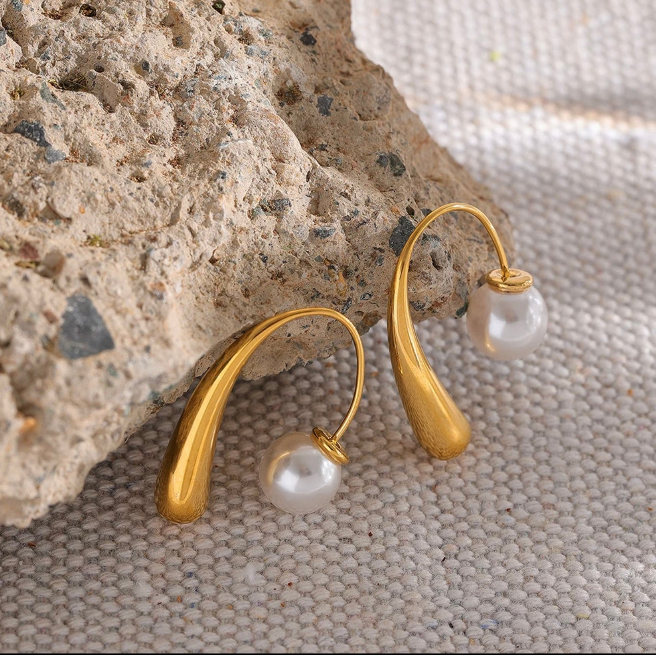 Nora earrings