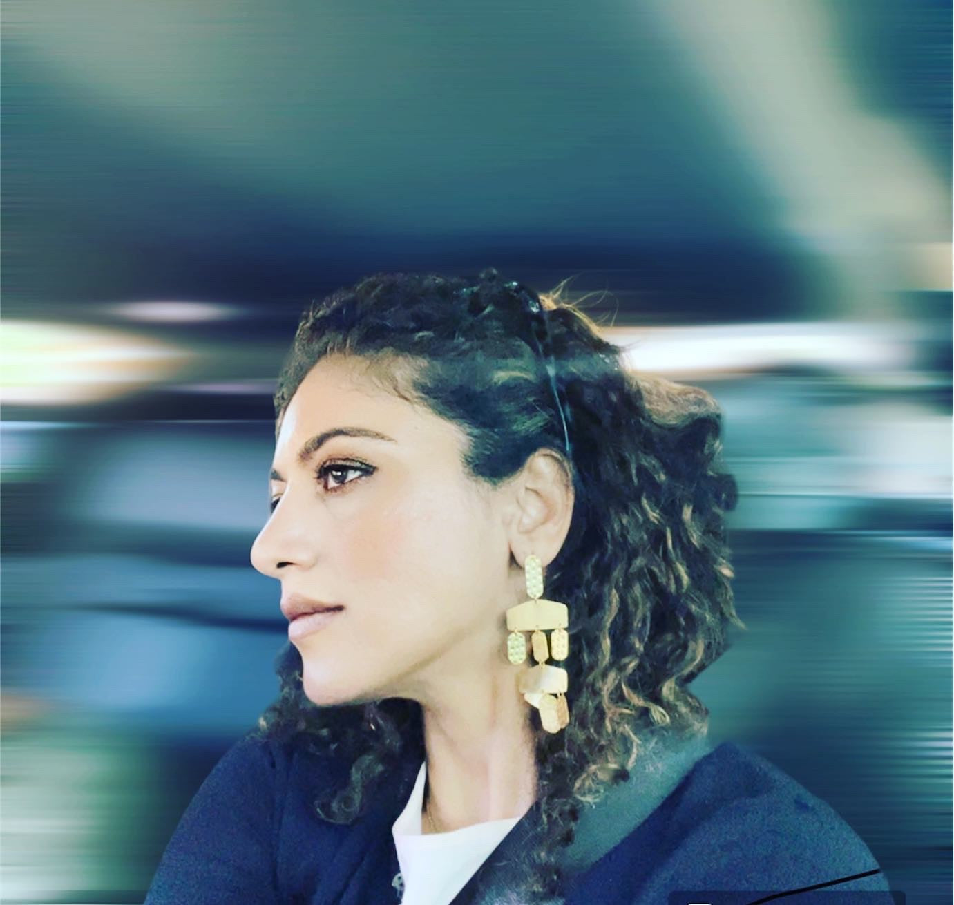 Gorgeous Re Dangle earrings