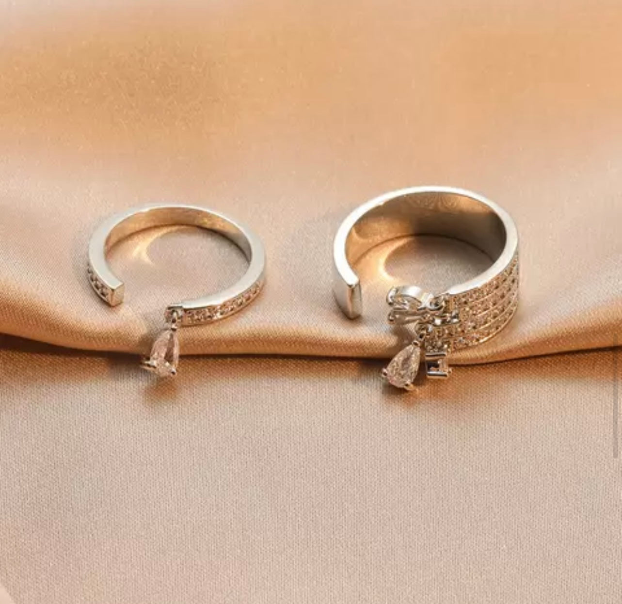 Dangling Single Diamond ring