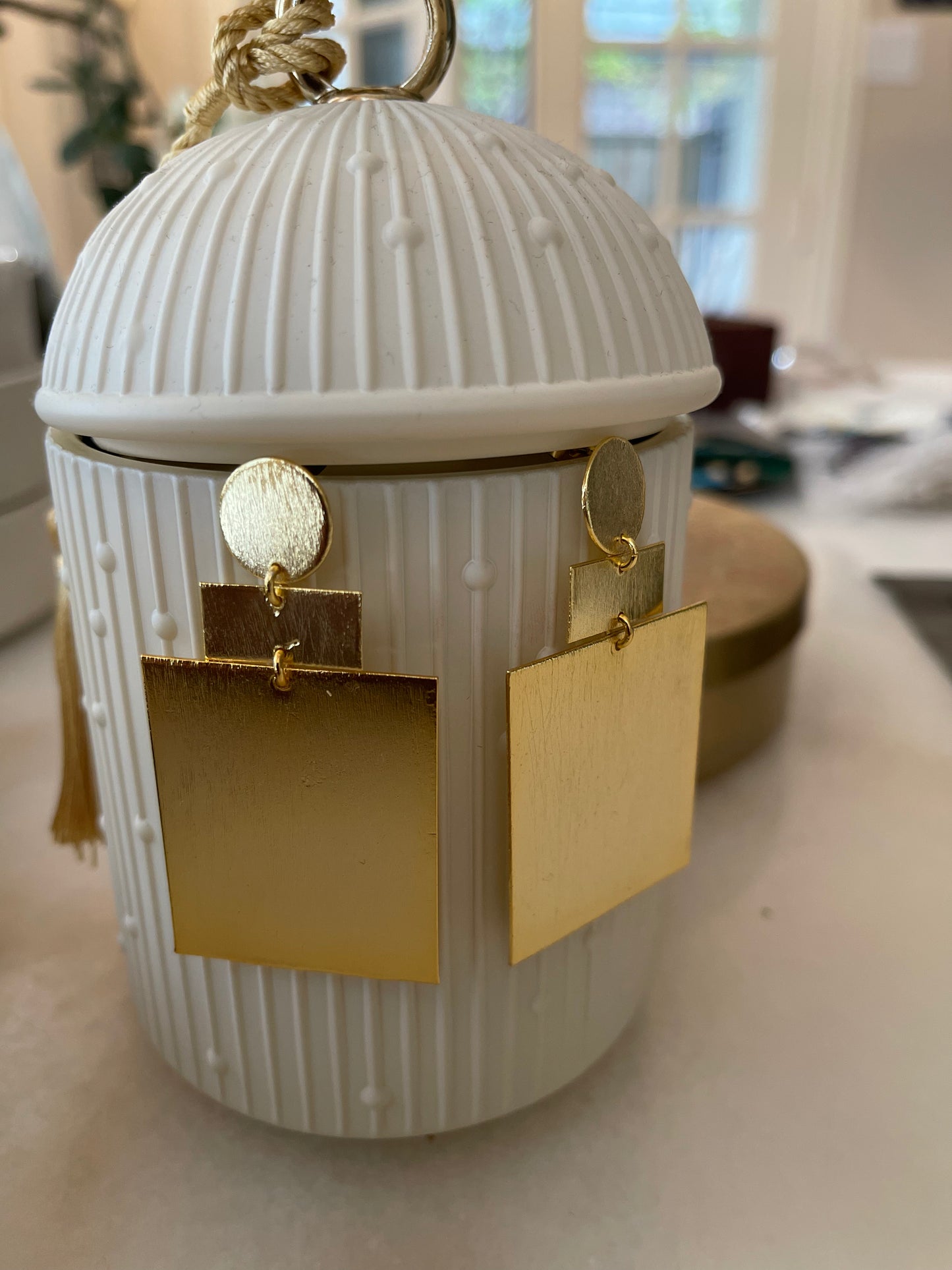 Sara gold brushed gold earrings