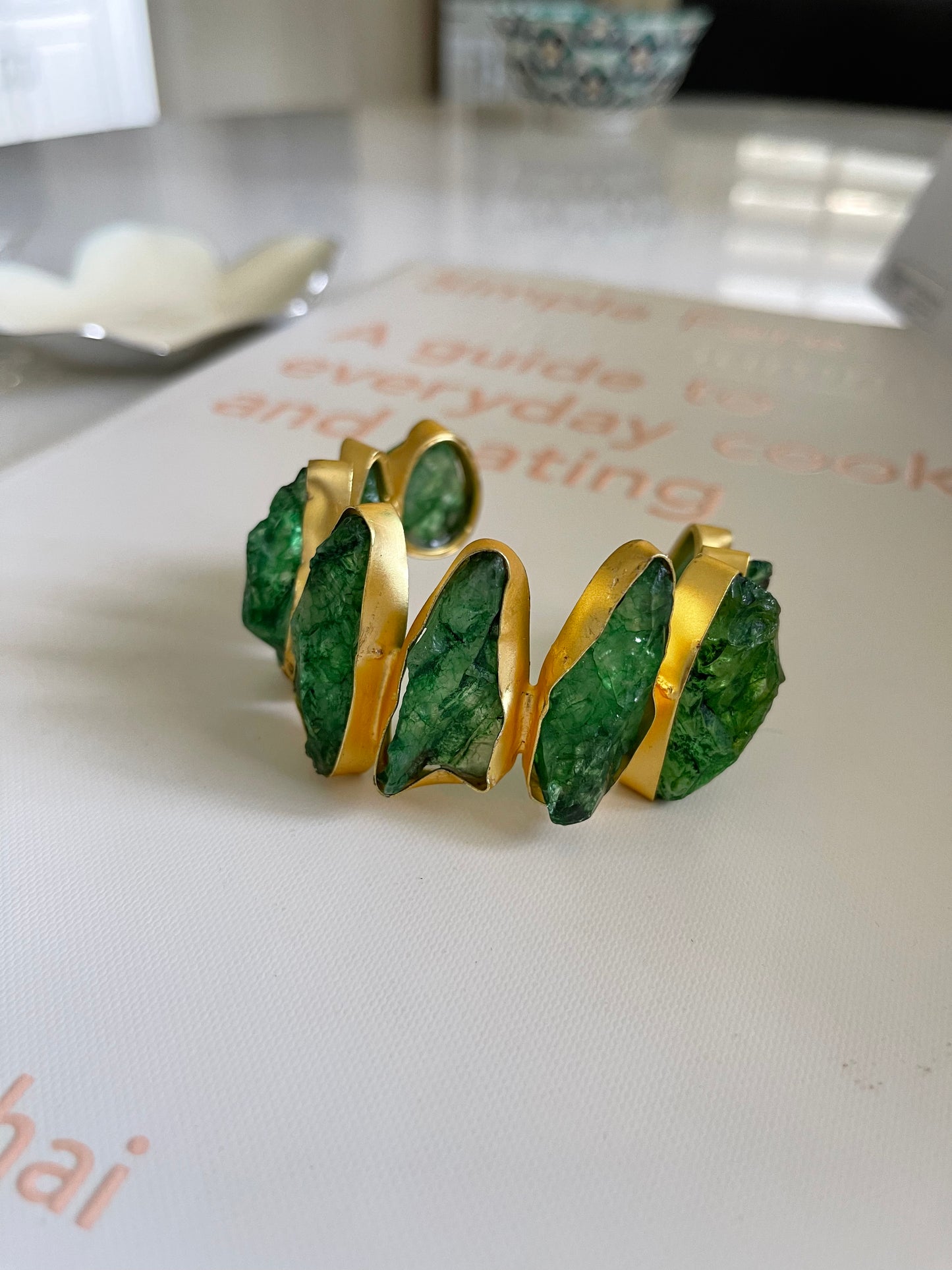 The “imperfectly perfect” vintage adjustable cuffs