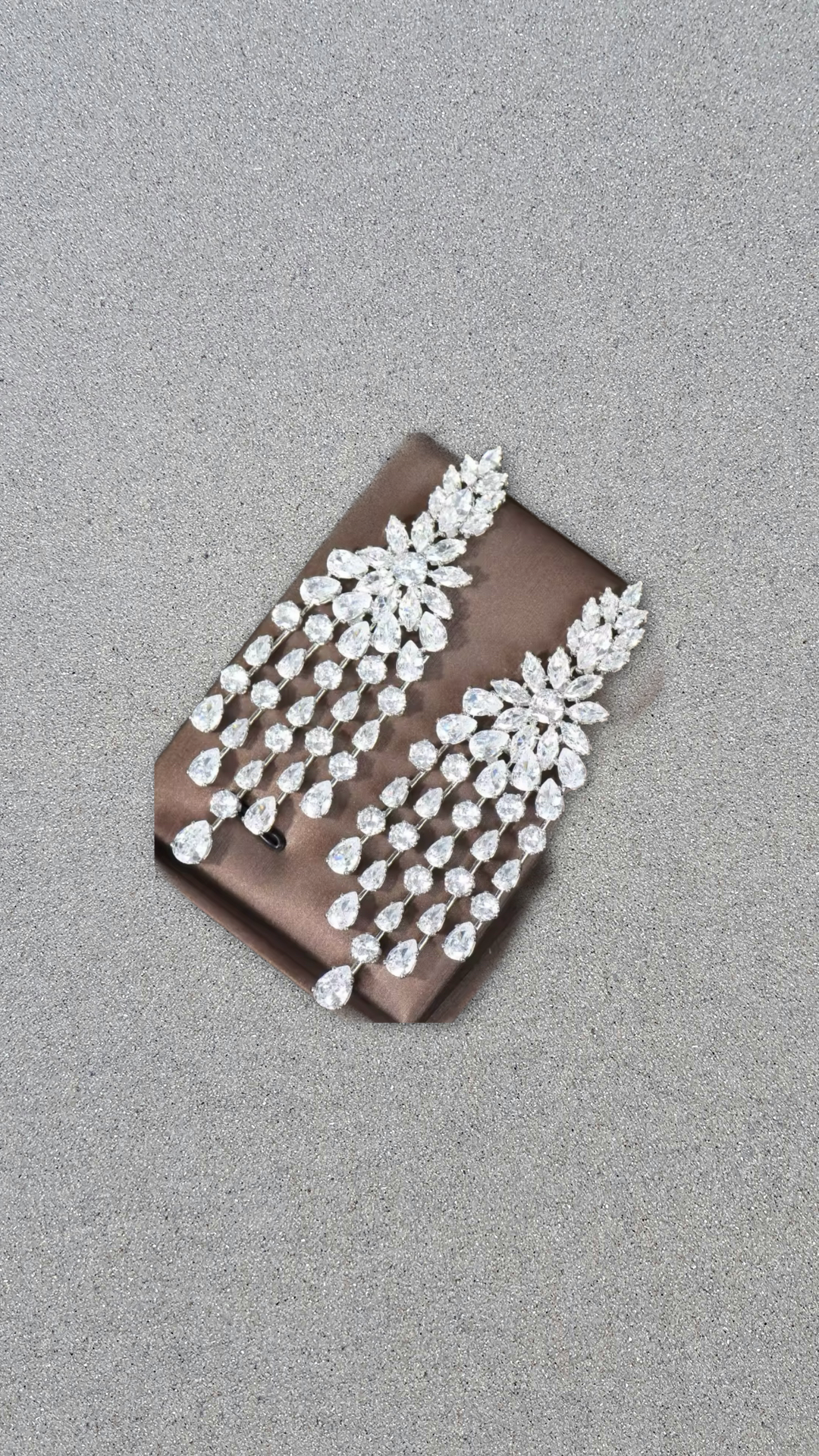 Eze earrings