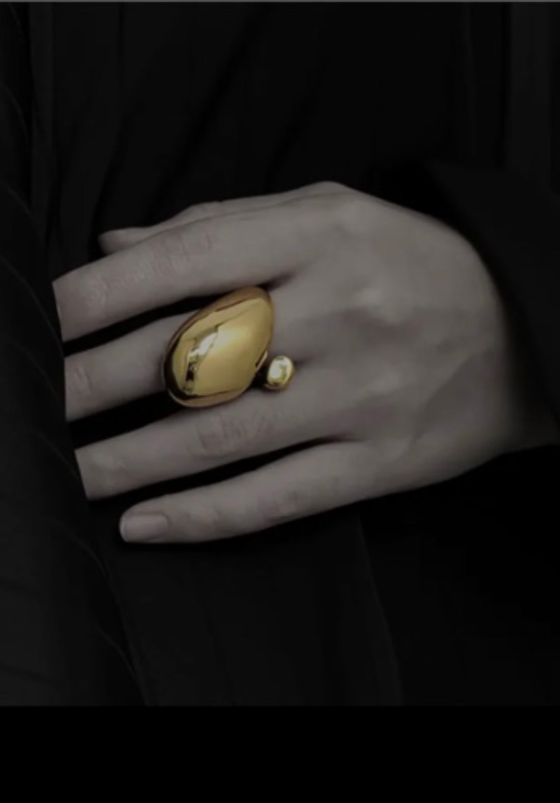 Soho ring