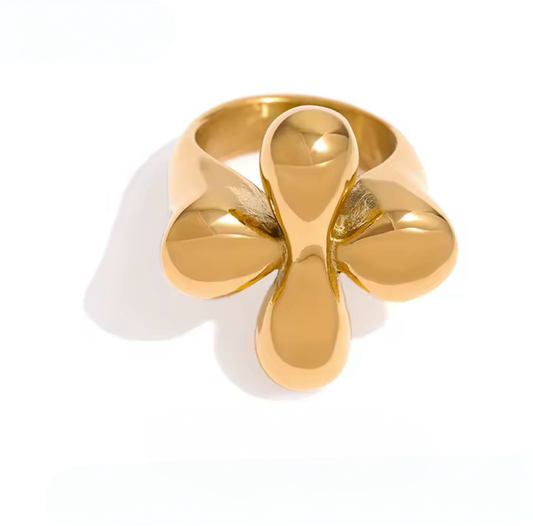 The bold bloom ring