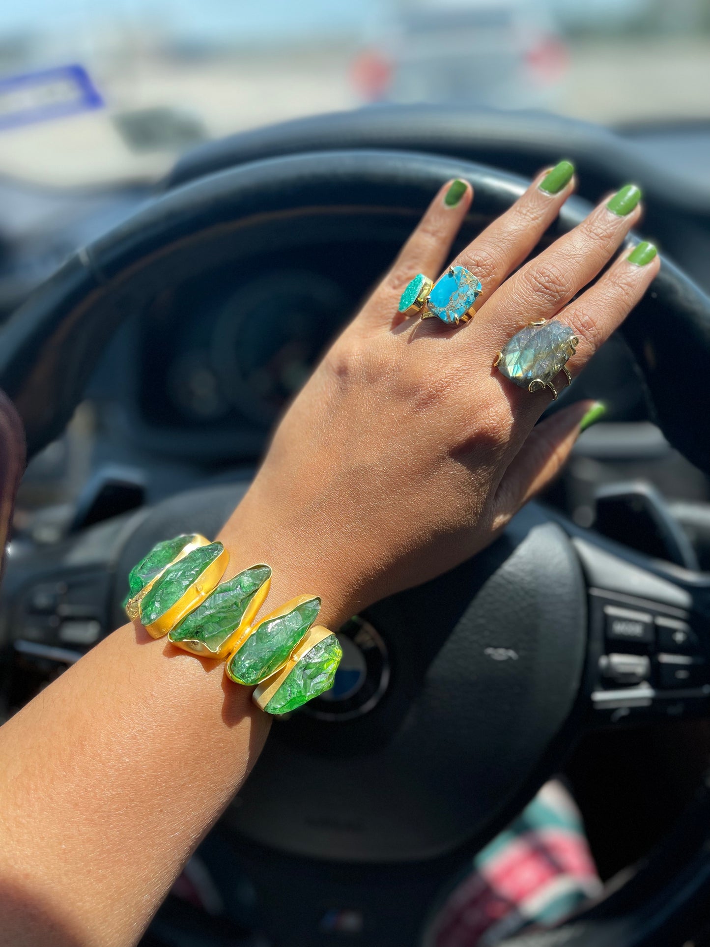 The “imperfectly perfect” vintage adjustable cuffs