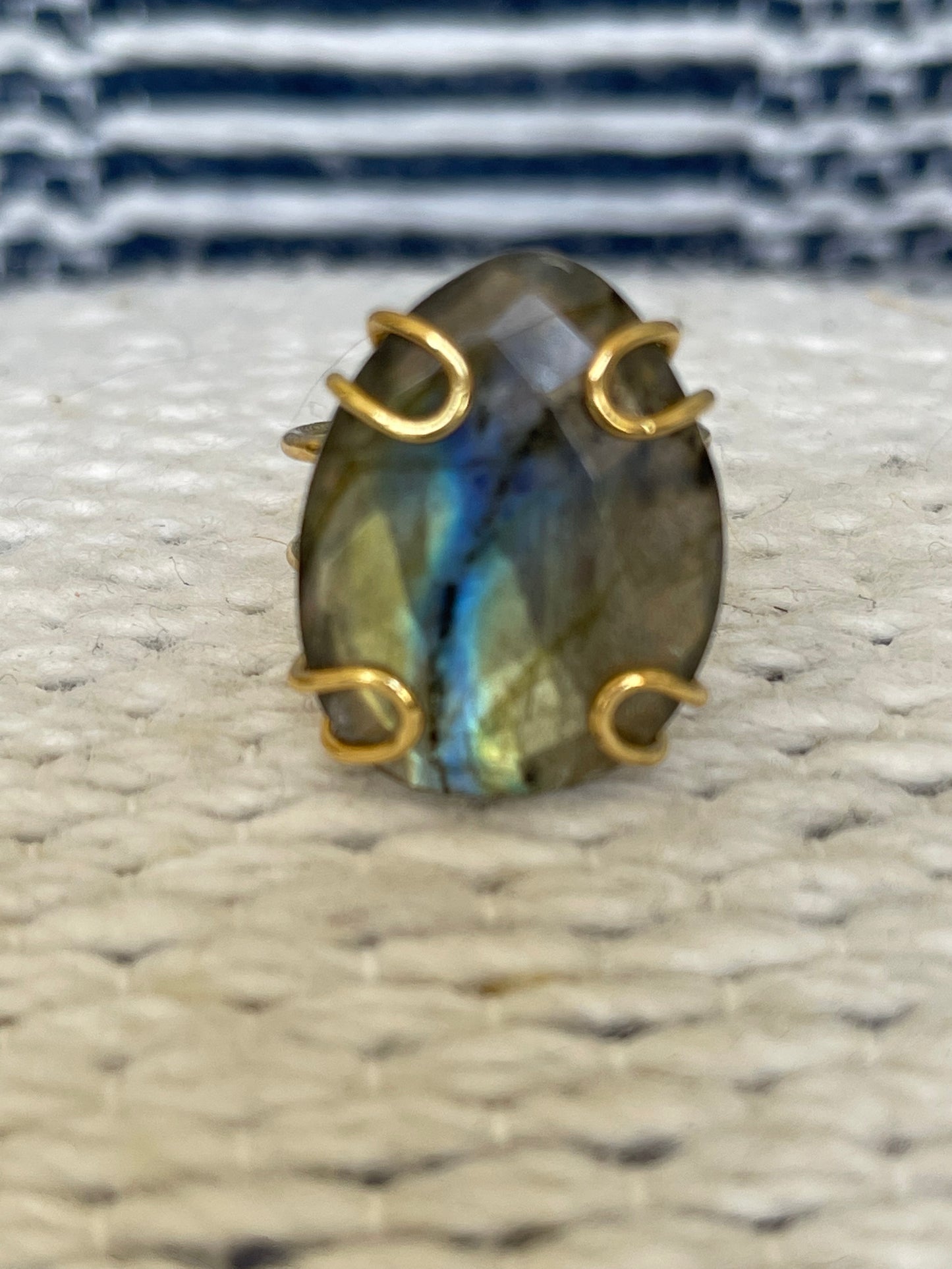 Labradorite pear ring